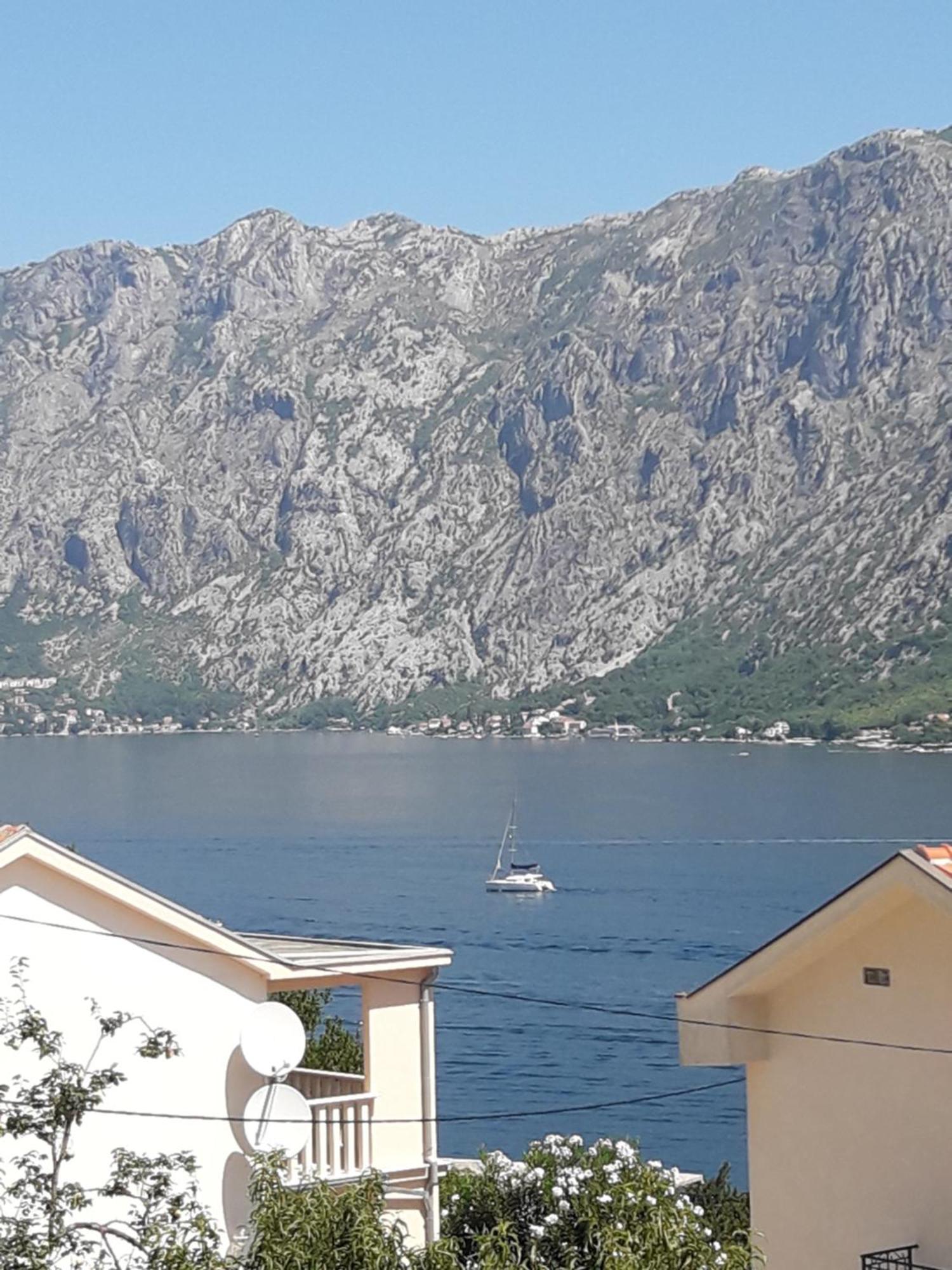 Appartement Mir à Kotor Extérieur photo